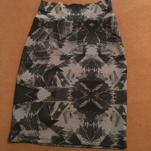 Lularoe Cassie skirt